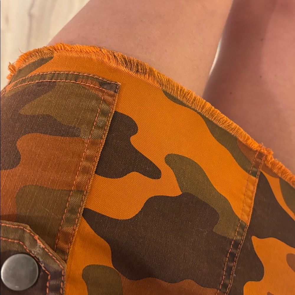 Garage size Small orange denim stretchy Camouflage Skirt with cargo pockets - Picture 17 of 17